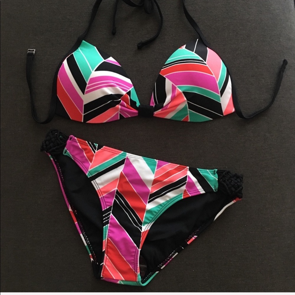 Empyre Variant Chevron Stripe Bikini - Size Medium